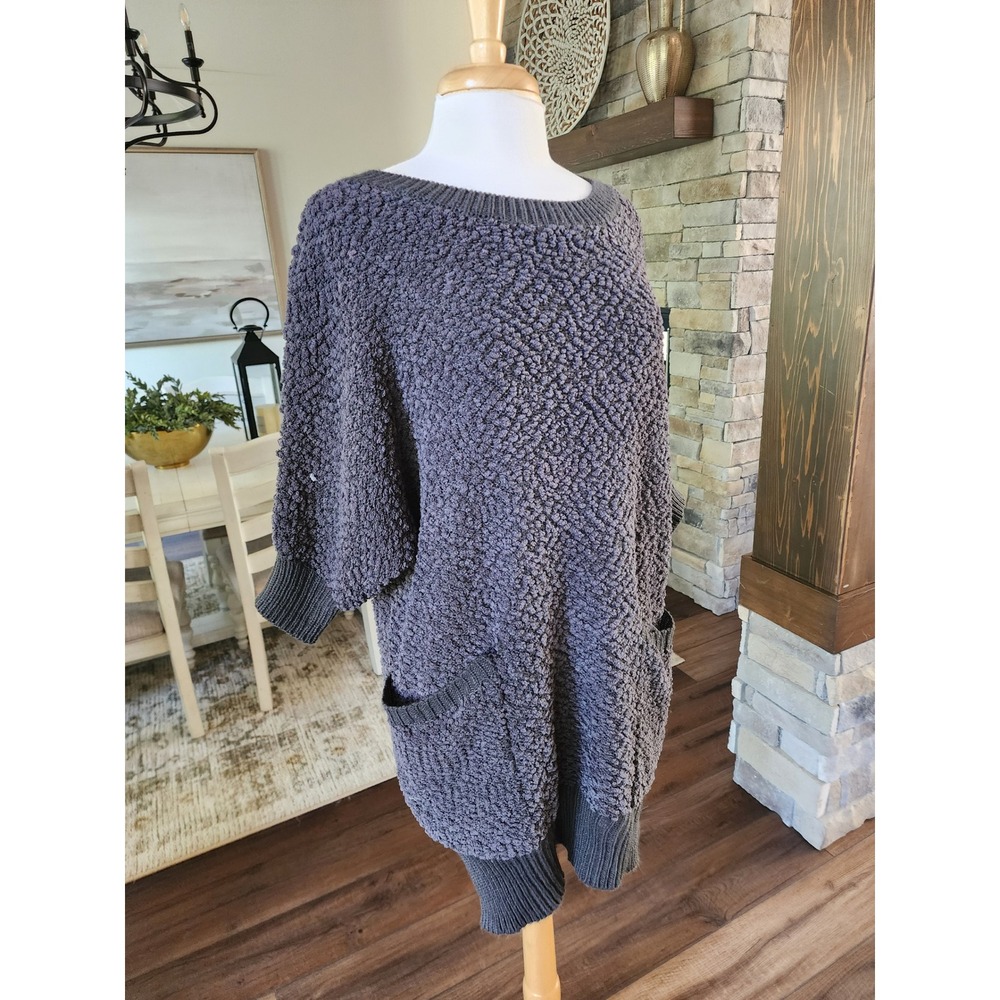 Umgee Charcoal Gray Popcorn Knit Oversized Tunic Sweater with Pockets Medium